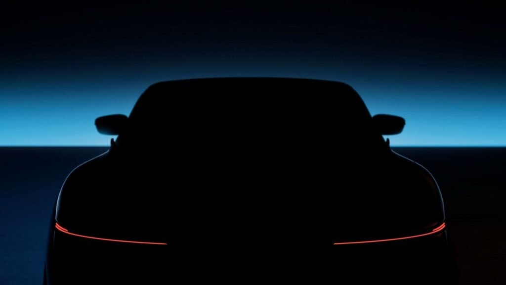 BMW Teases Z3 M-Inspired Concept Ahead Of Lake Como Reveal