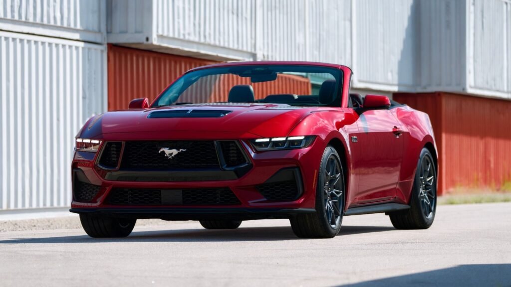 Best Convertible Muscle Cars | 2025 Ratings | CarBuzz