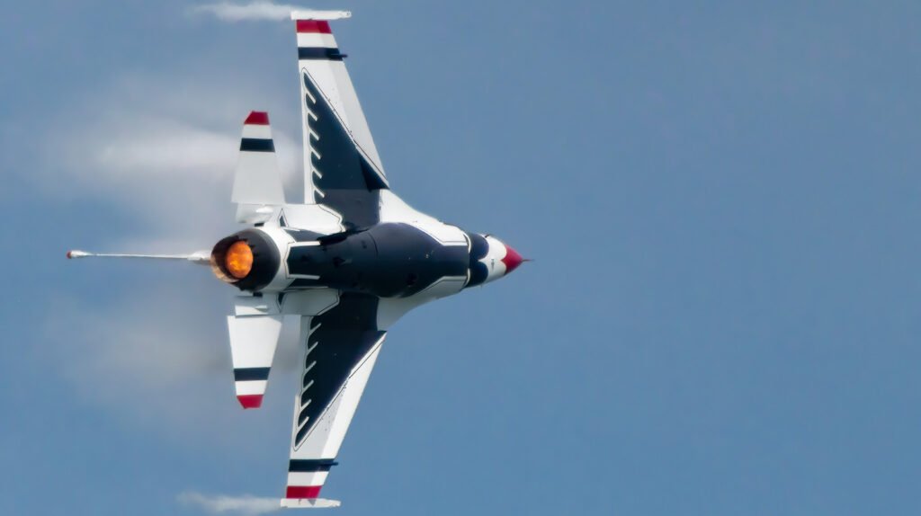 Air Force Thunderbirds Shatter Windows In Chicago, May Have Gone Supersonic