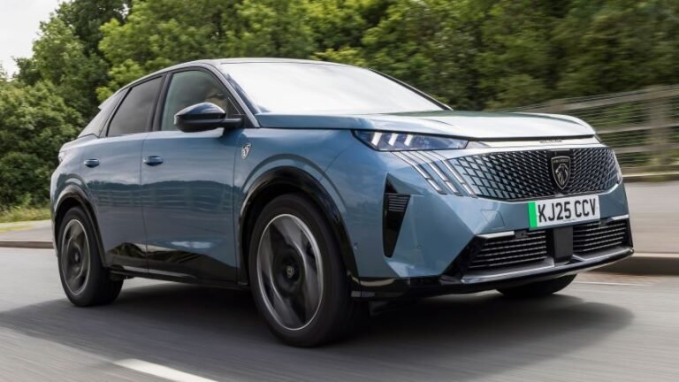 The Peugeot 3008 and 5008 SUVs just got a little bit posher