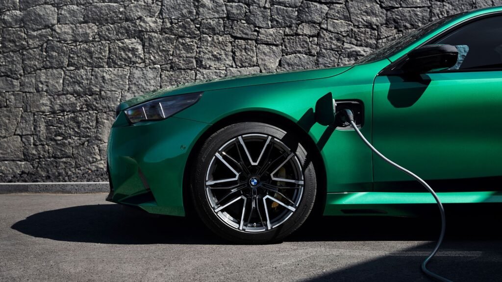 California Leads US in EV Charging Infrastructure: Study Reveals Key Findings