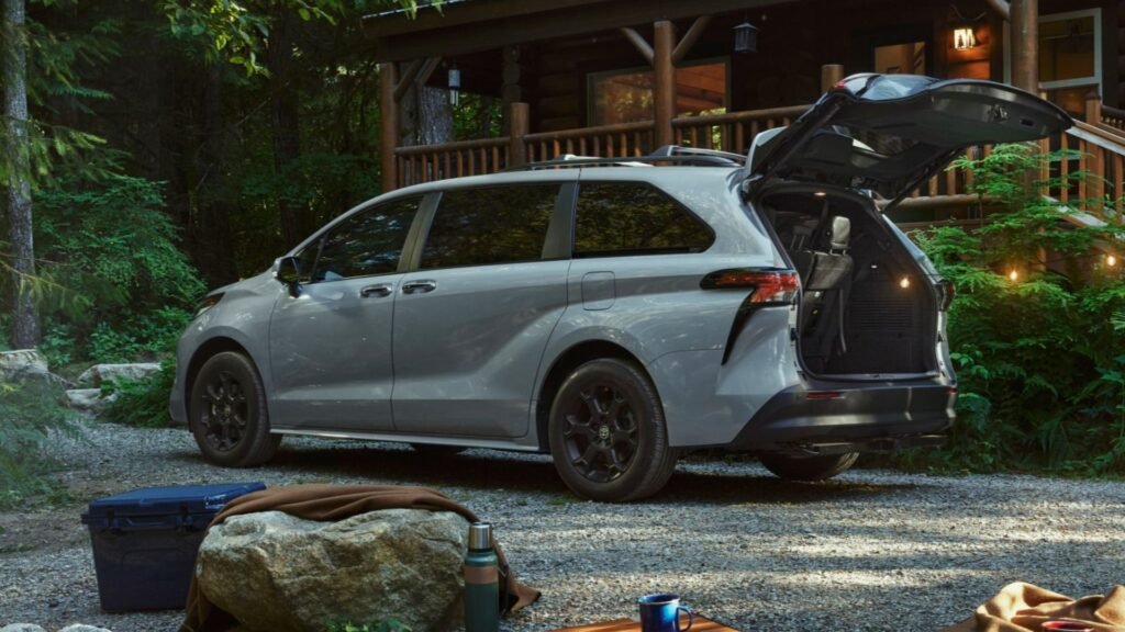 Toyota Fits Even More Into The Sienna For 2026
