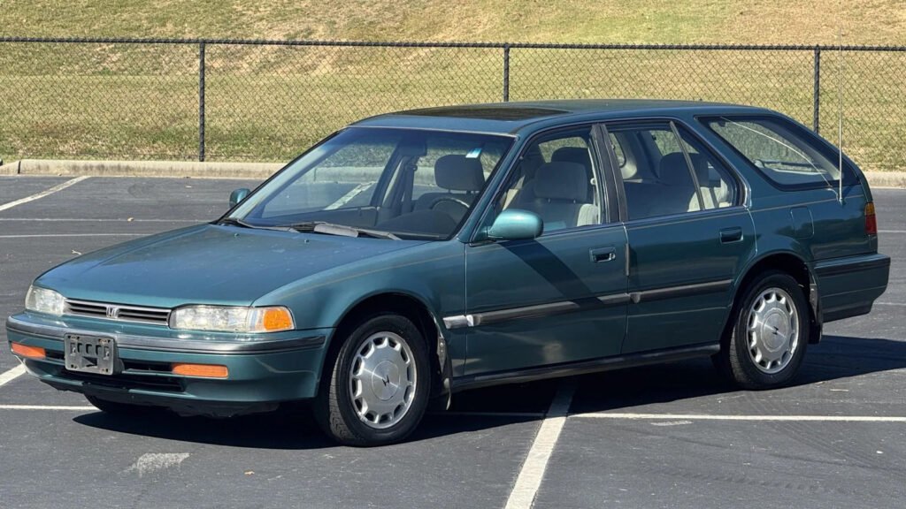 This 1992 Honda Accord Wagon's Original Owner Drove It 965,000 Miles, And Now You Can Take It To One Million
