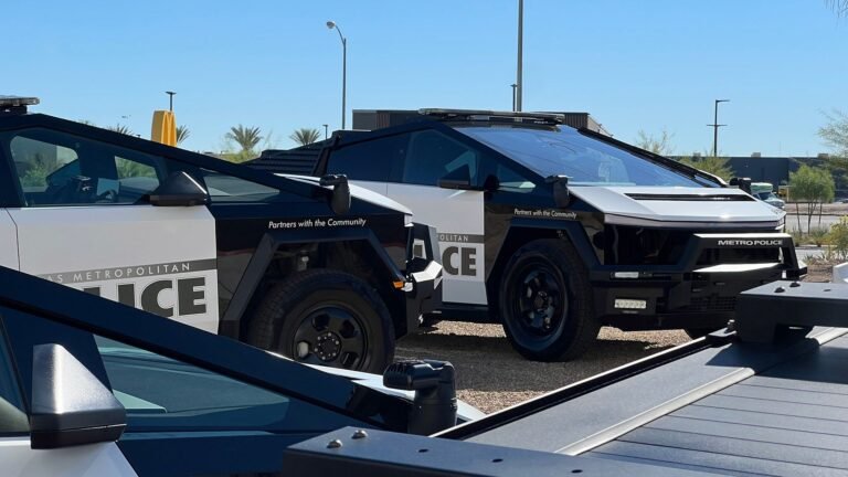 Las Vegas PD Get 10 Tesla Cybertrucks Ready For Police Duty