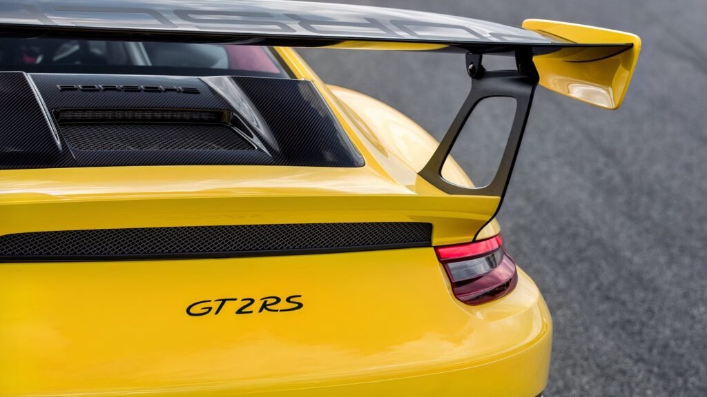 Just A Single Porsche 911 Carried a Distilled Water Tank On Board, Here's Why