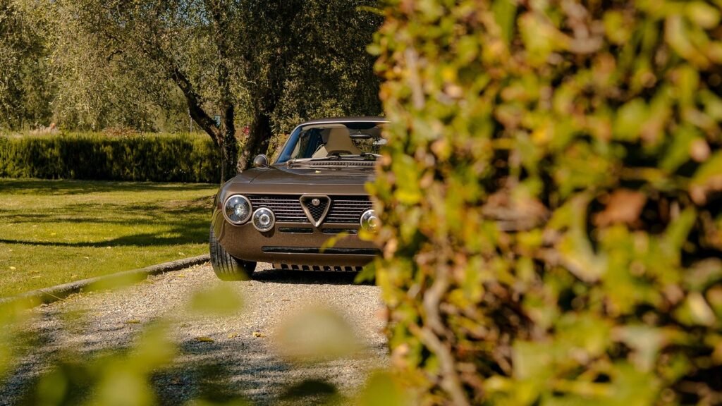 Alfa Romeo Giulia Restomod Is A 640-HP Italian Beauty