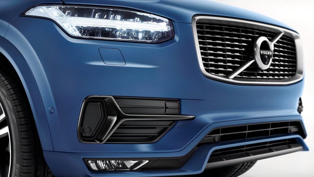 2022 Volvo XC90 T8 Hybrid: Luxury SUV for the Price of a New Honda CR-V