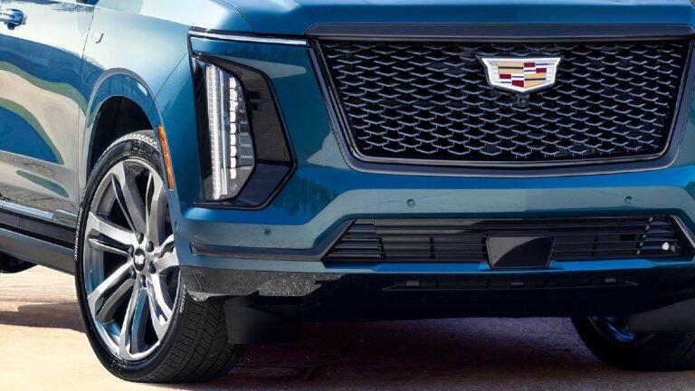 These Are America's Only V8-Only SUVs... And The Durango Is None Of Them