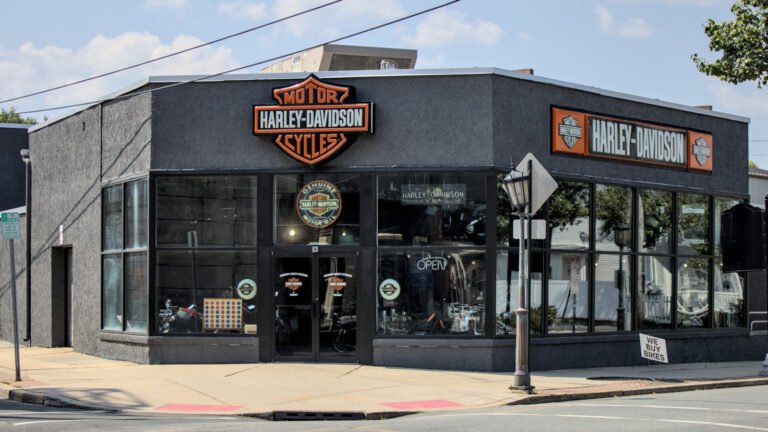 Harley-Davidson Dealerships Are Shutting Down Across America: Here's Why