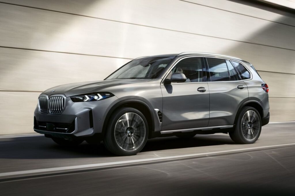 The U.S. New Car Market Is Starting to Look Like a Luxury Business