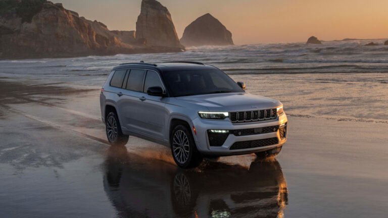 Jeep Grand Cherokee V8 Comeback? Lead Engineer Hints at Hemi Return