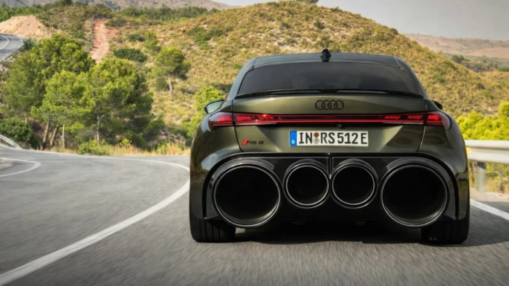 Audi Fans Are Roasting the RS 5’s Enormous Exhaust Tips