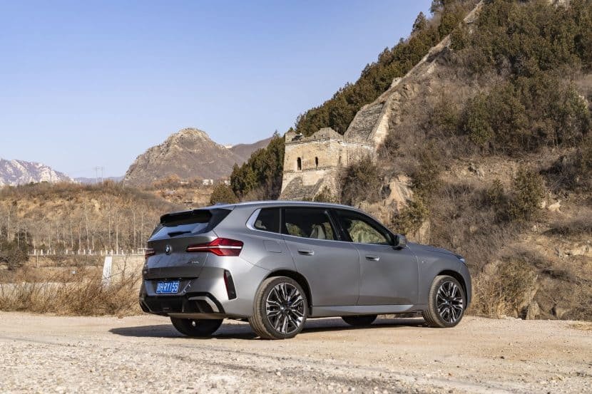 Long-Wheelbase BMW X3 Stretches Out On China’s Roads
