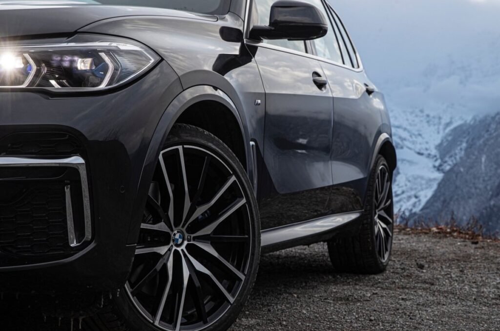 L.A. Honda Dealer Accused of Calling Cops to Repossess a BMW