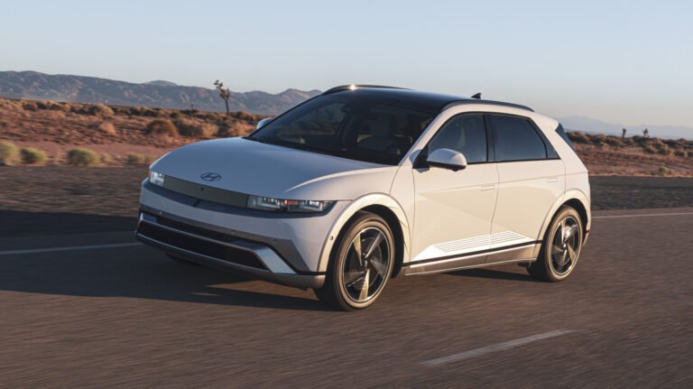 Why Do Automakers Use Retractable Door Handles?