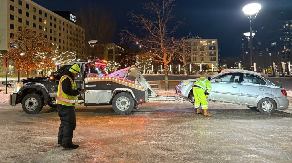 Minneapolis Area Towing Company Returns Abandoned Cars To Families For Free After ICE Abductions