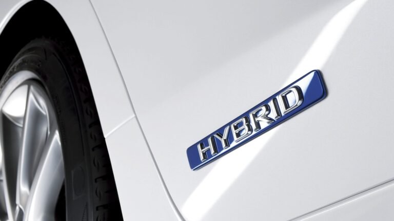 Lexus CT 200h: The 15-Year-Old Luxury Hybrid Hatchback That's Now Affordable