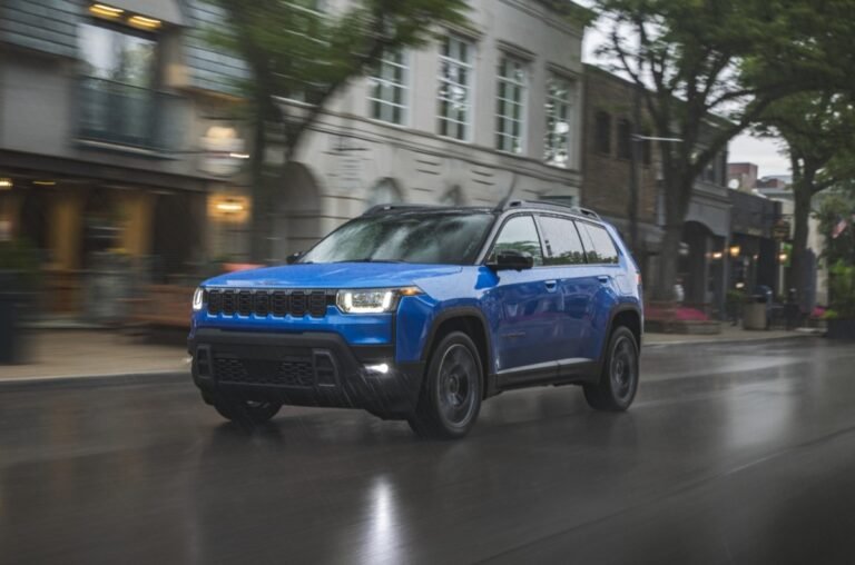 New Jeep Cherokee’s Electric Doors Could Leave You Stuck