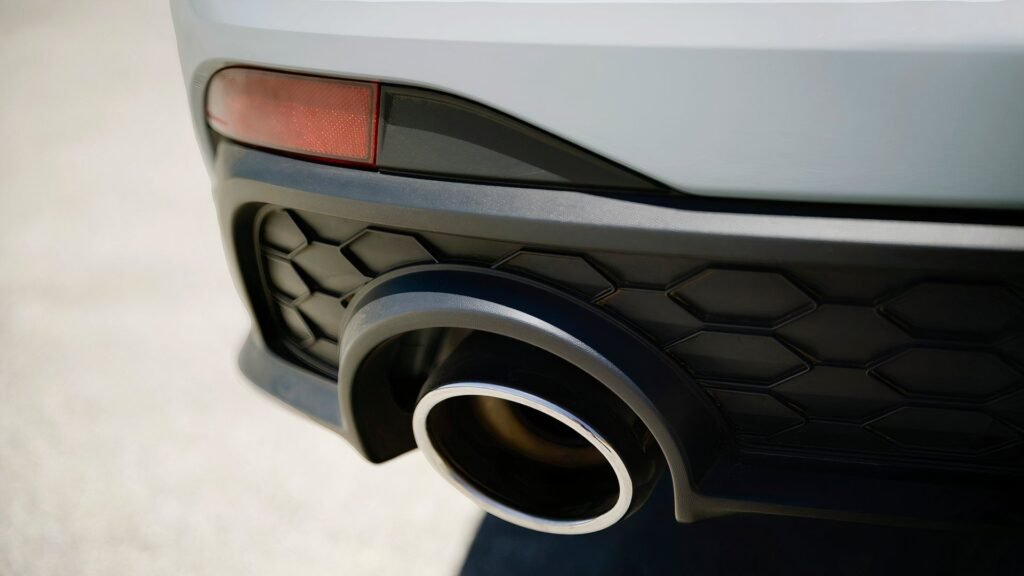 Honda Civic Si Vs. Volkswagen Jetta GLI: Which Sport Compact Comes Out On Top?