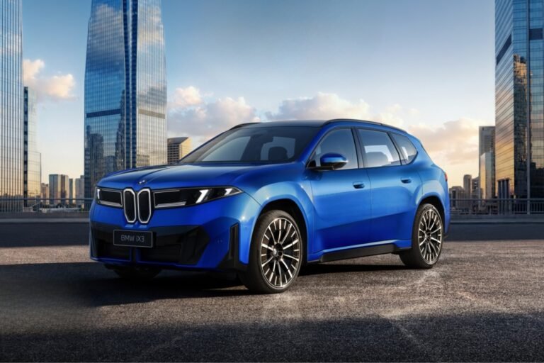 China Is Forcing BMW to Bring Back Normal Door Handles