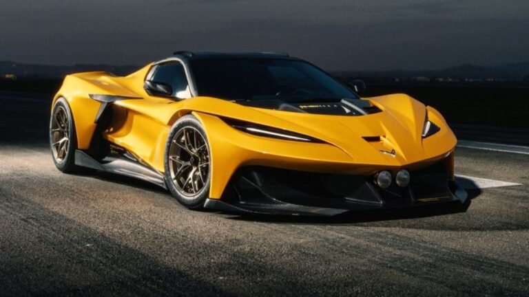 This C8-X Concept Turns the Corvette Into a Hypercar