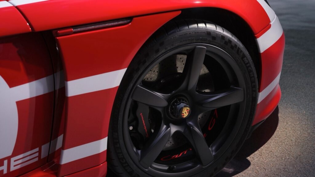 Porsche Patents Racing Stripes That Can Change Color Or Disappear