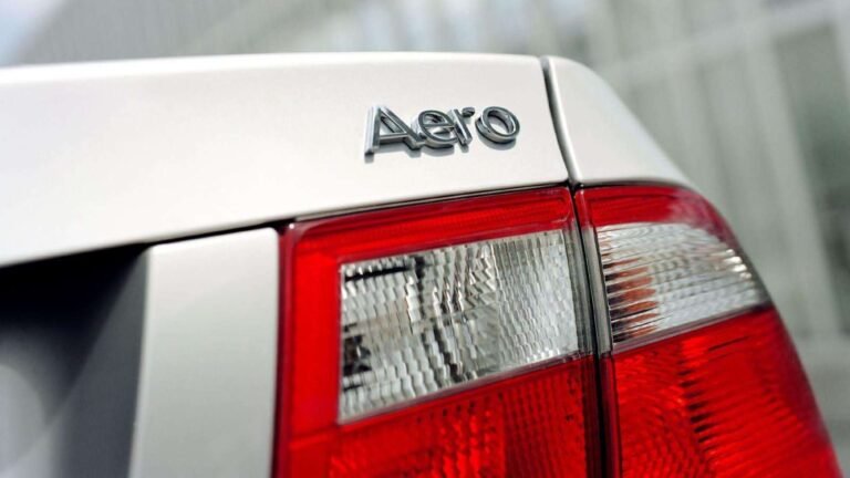Sweden's Secret Sport Sedan: The Saab 9-5 Aero