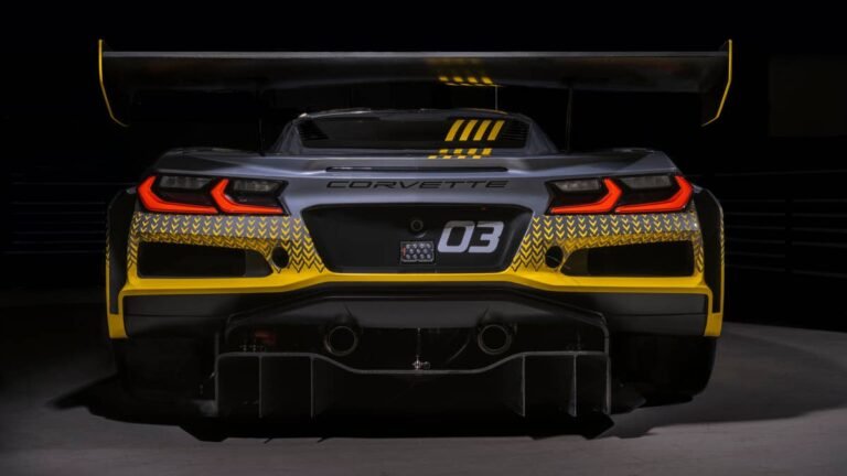 Chevy Corvette's Rear Turn Signal Issue Now Covers Nearly 33,000 C8s