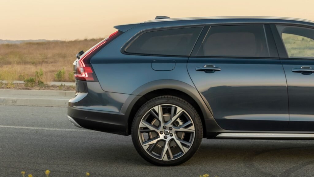 The Volvo V90 Cross Country Could Be A Better Family Car Than Most SUVs