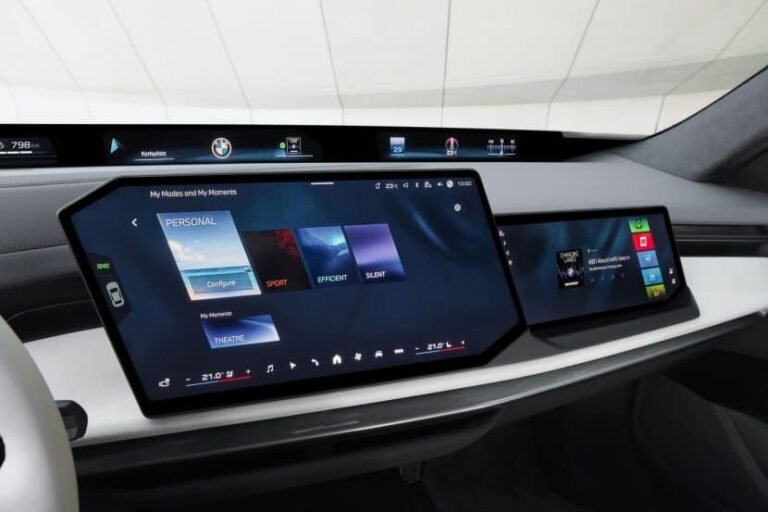 The BMW Passenger Screen Turns Itself Off if No One’s Sitting There