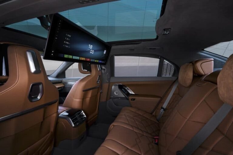 The BMW X7 Might Finally Get the Theater Screen