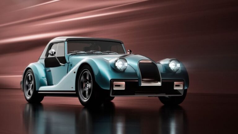 New Morgan Supersport 400 - pictures