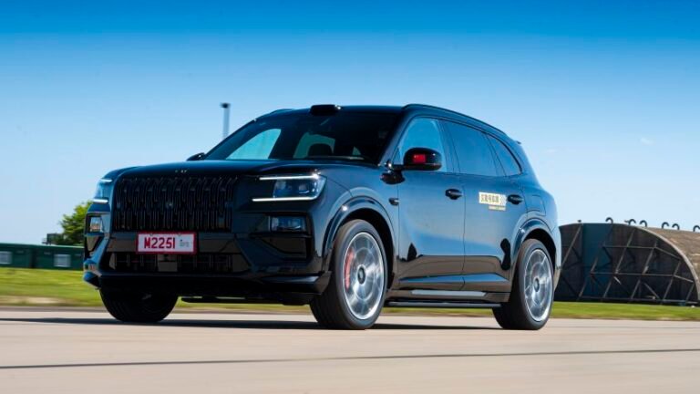 New Zeekr 8X review: 1,381bhp plug-in hybrid SUV is an absolute tech-fest
