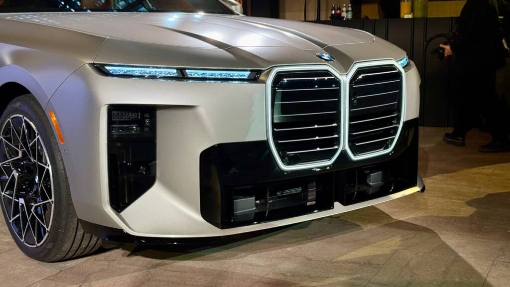 2027 BMW 7 Series Gallery: Did They Finally Fix The Ugly Face?