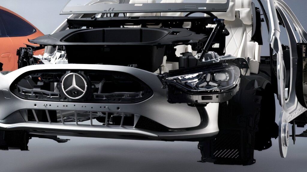 Mercedes' Plan To Screw Car Headlights Solves One Of Modern Cars' Biggest Problems