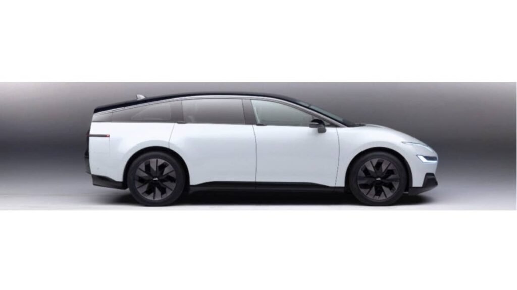 This Mystery EV Could Be Lincoln’s Canceled Three-Row SUV