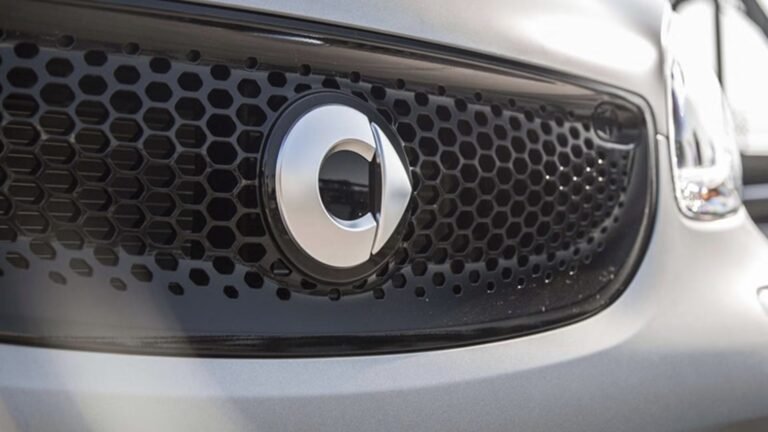 It's A Smart Time To Buy Mercedes-Benz's Smallest Car