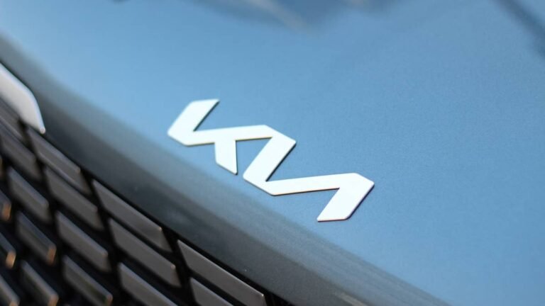 Kia Carnival Buyer Says Dealer Added $8,175 After Price Was Agreed