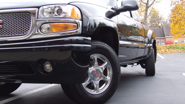 GM's Rare Quadrasteer System For Pickup Trucks Was Innovative (And A Massive Failure)
