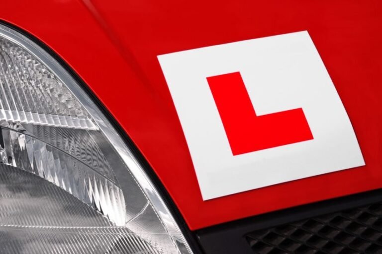 How to book a driving test: rules, waiting lists and prices for practical and theory tests