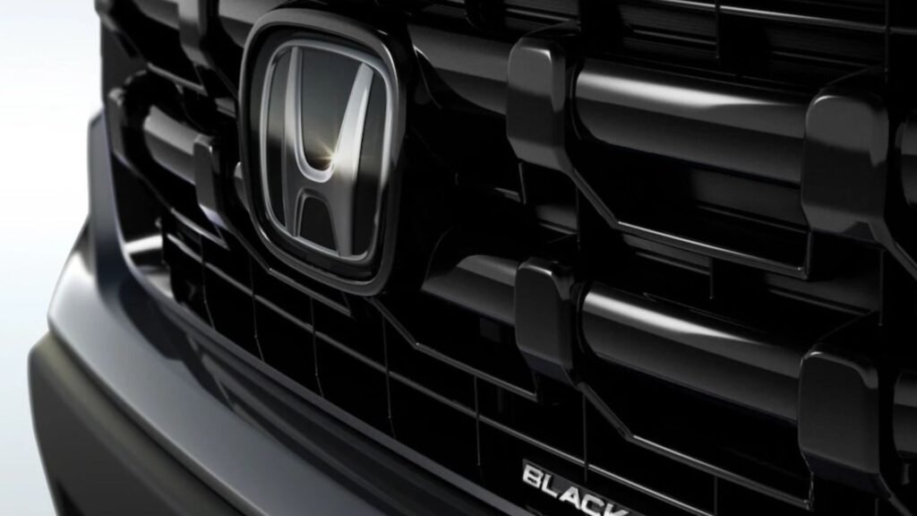 While Everyone Brings Back V8s, Honda's V6 Pickup Truck Is Suffering