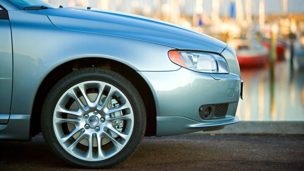 Volvo's V8 Gamble Killed The Brand's Last True Driver Sedan