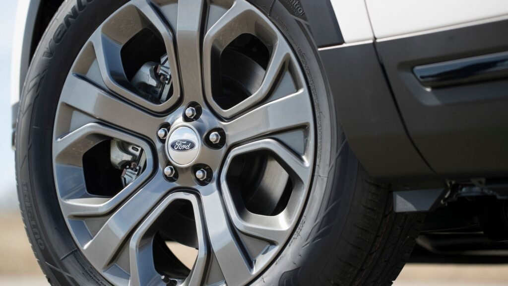 The Full-Size Ford SUV With A Twin-Turbo V6 Is A Well-Rounded Family Rocket Ship