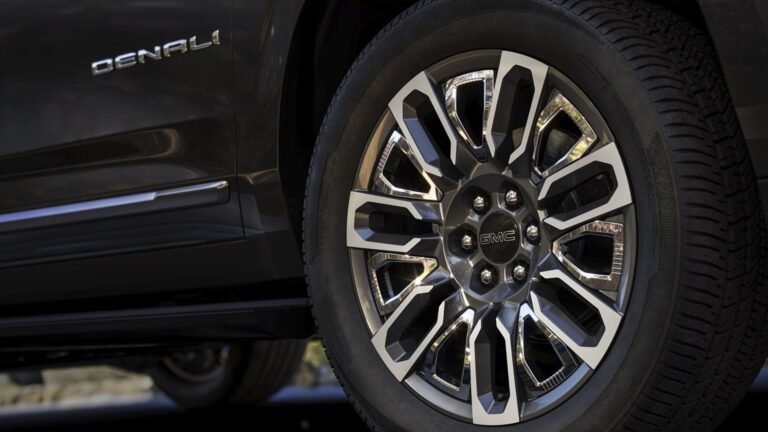 Why a Used GMC Yukon Denali Is Better Than A New Chevrolet Tahoe