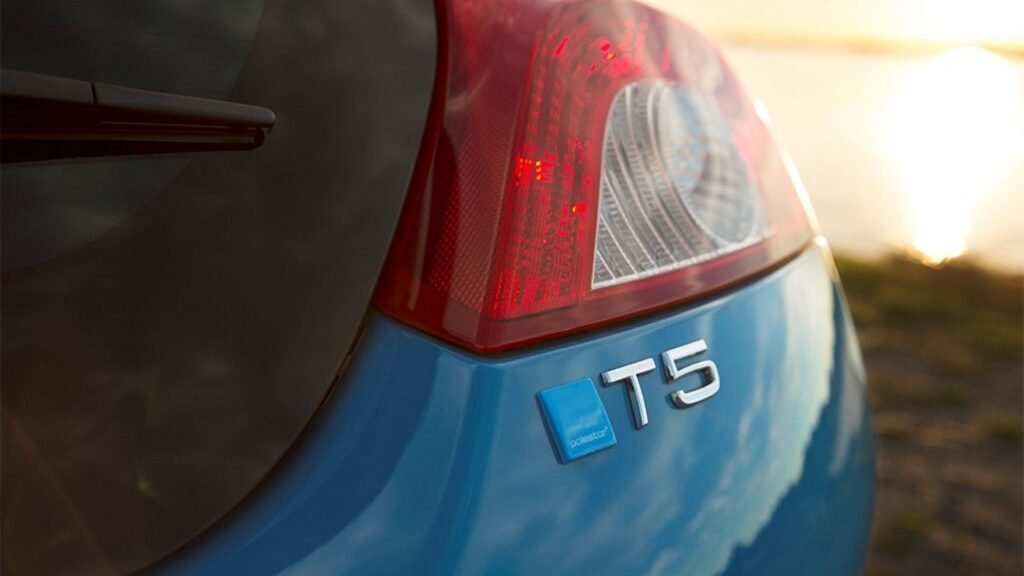 The Five-Cylinder Volvo Hot Hatch Americans Completely Forgot