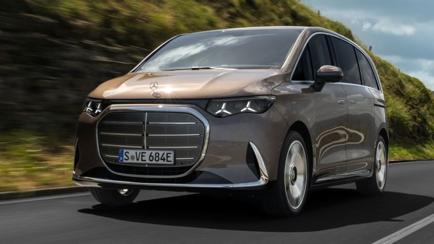 New Mercedes VLE 2026 - pictures