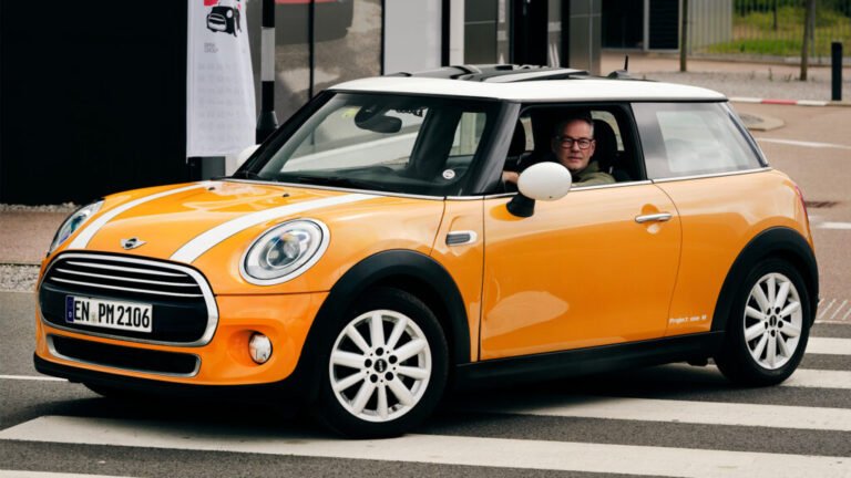 This Mini Diesel Cracked 1 Million Km On Its Original Engine Averaging 80 MPG