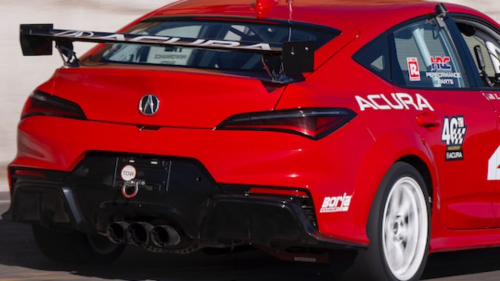 Acura Thinks Its Race-Prepped Integra Can Set A Pikes Peak Record