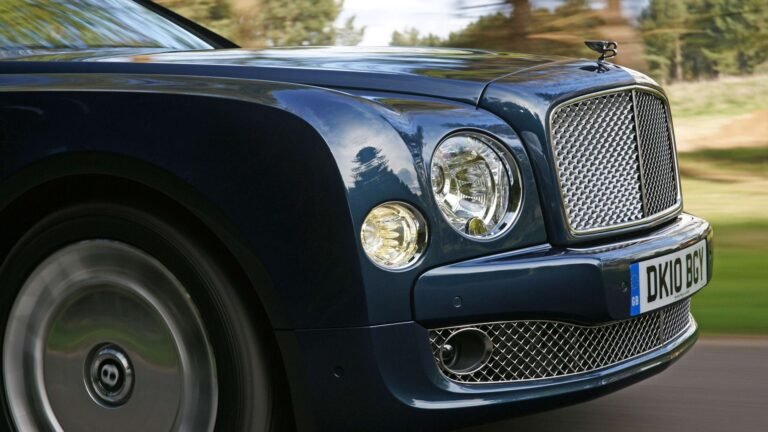 The Bentley Mulsanne Is The Ultimate Used Luxury Barge Bargain No One Talks About
