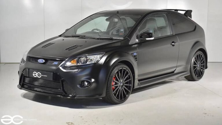 This Unused 15-Year-Old Ford Focus RS500 Is a True Collector’s Find